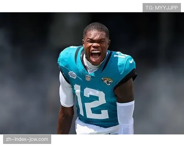 特拉维斯·亨特攻防两端 美洲虎新秀出场时间管理